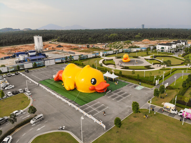 Eco Horizon引进世界最大充气B.Duck乐园